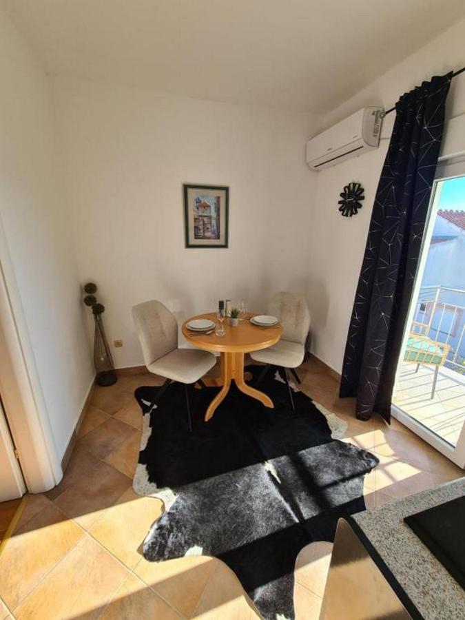 Villa Neda Vodice Exterior photo