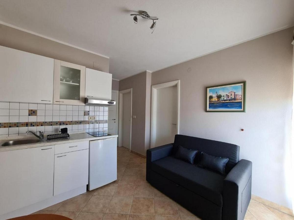Villa Neda Vodice Exterior photo