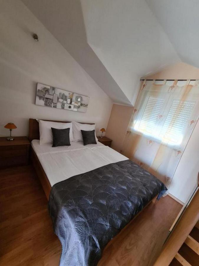 Villa Neda Vodice Exterior photo